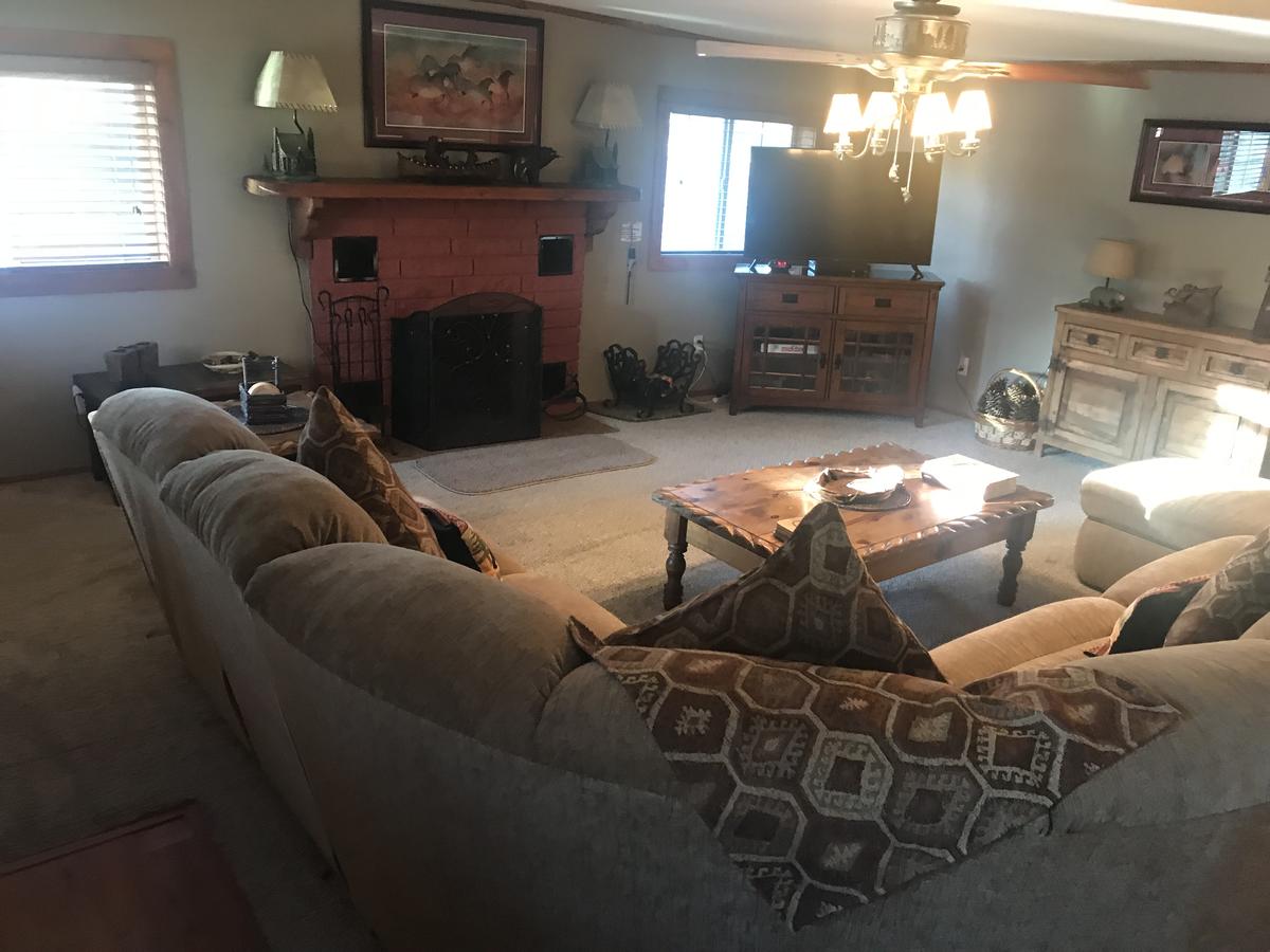 Gonzales Cozy Little Bear Cabin - thumb 18