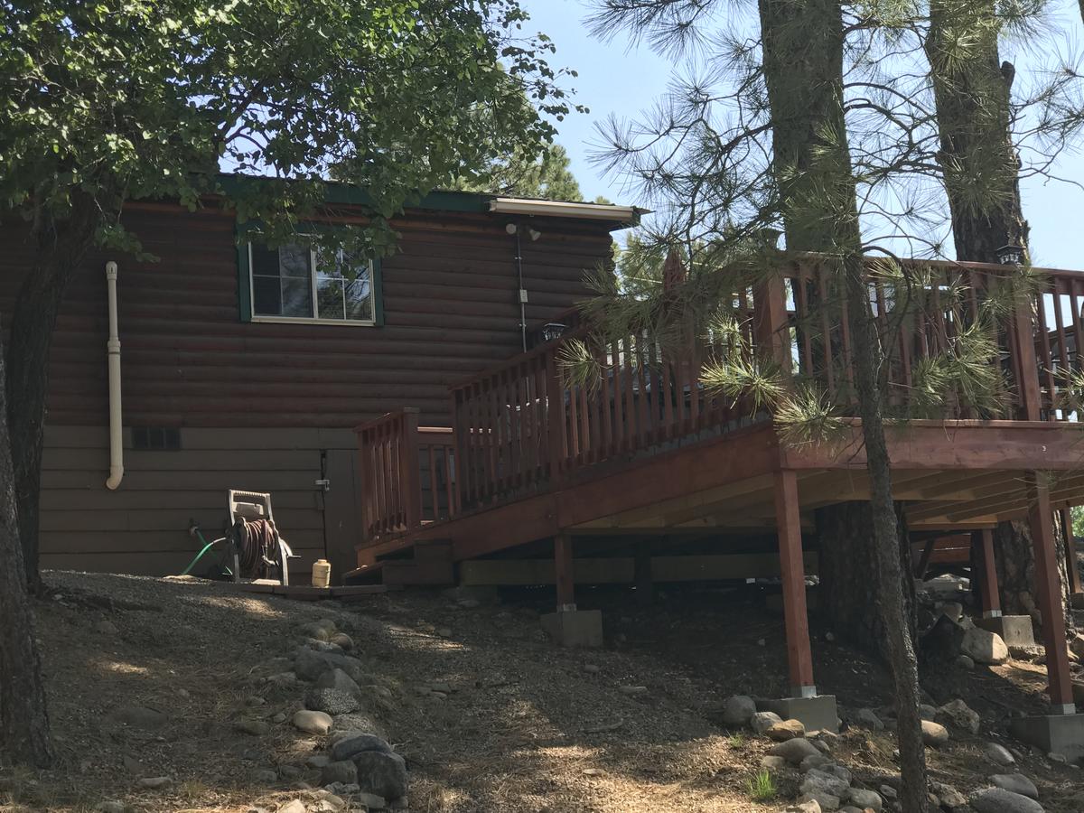 Gonzales Cozy Little Bear Cabin - thumb 12