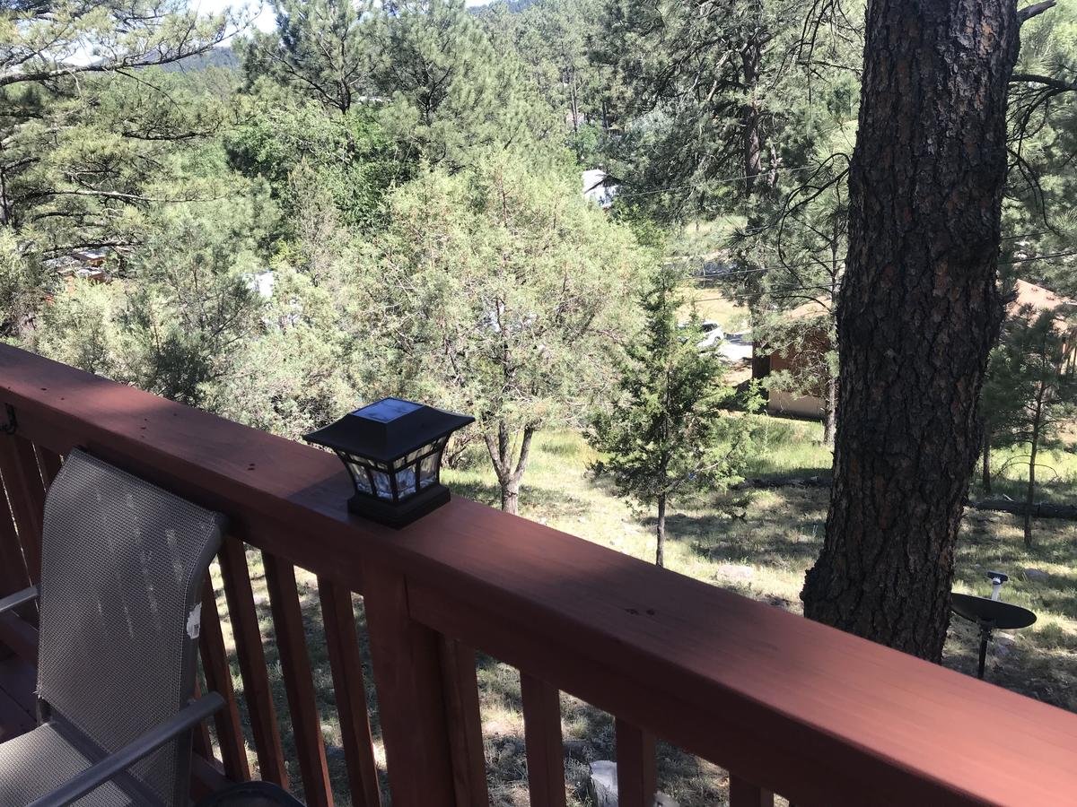 Gonzales Cozy Little Bear Cabin - thumb 3