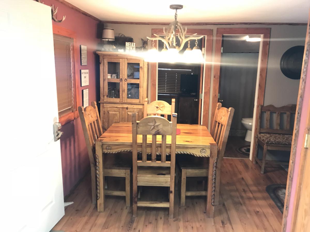 Gonzales Cozy Little Bear Cabin - thumb 27