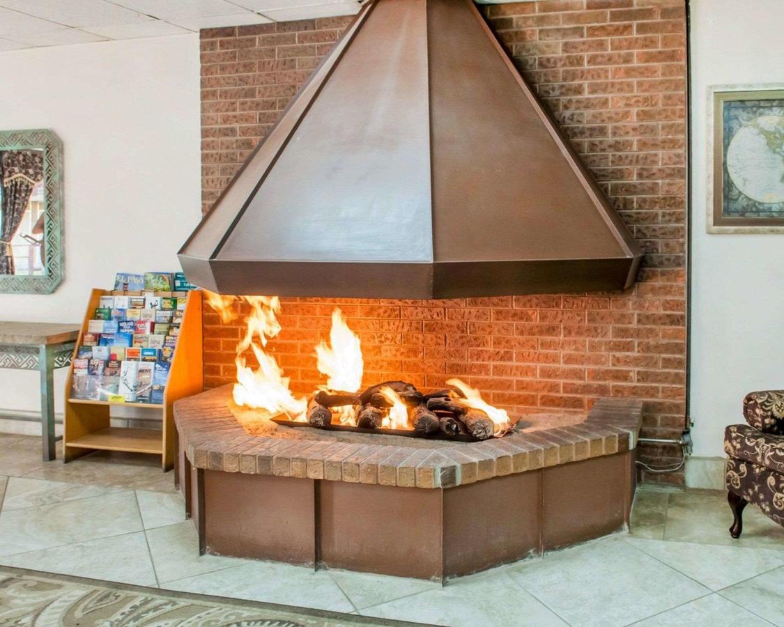 Econo Lodge Carlsbad - thumb 20