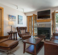 Snakedance 316 - Accommodation Dallas