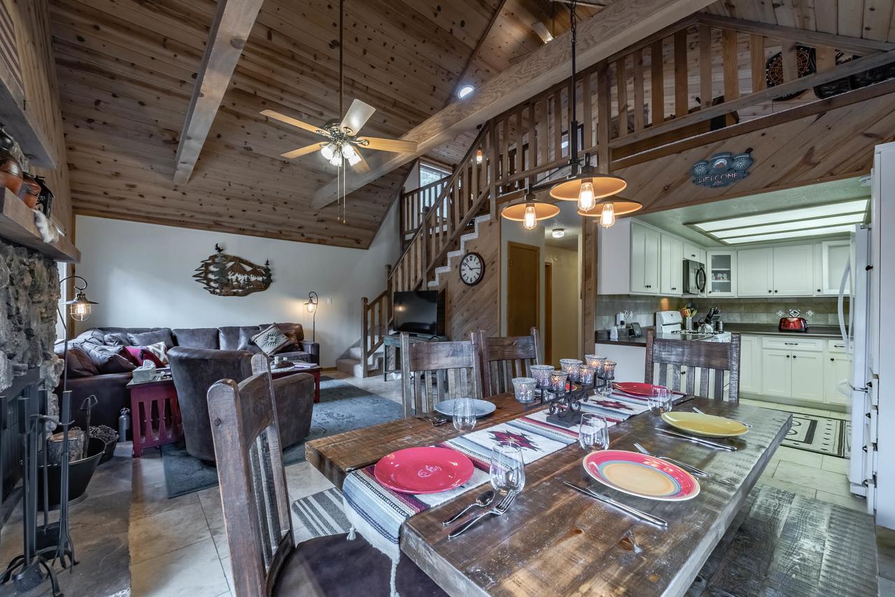 Casa Del Rey, 3 Bedrooms, Fireplace, Hot Tub, Foosball, Private, Sleeps 8 - thumb 6