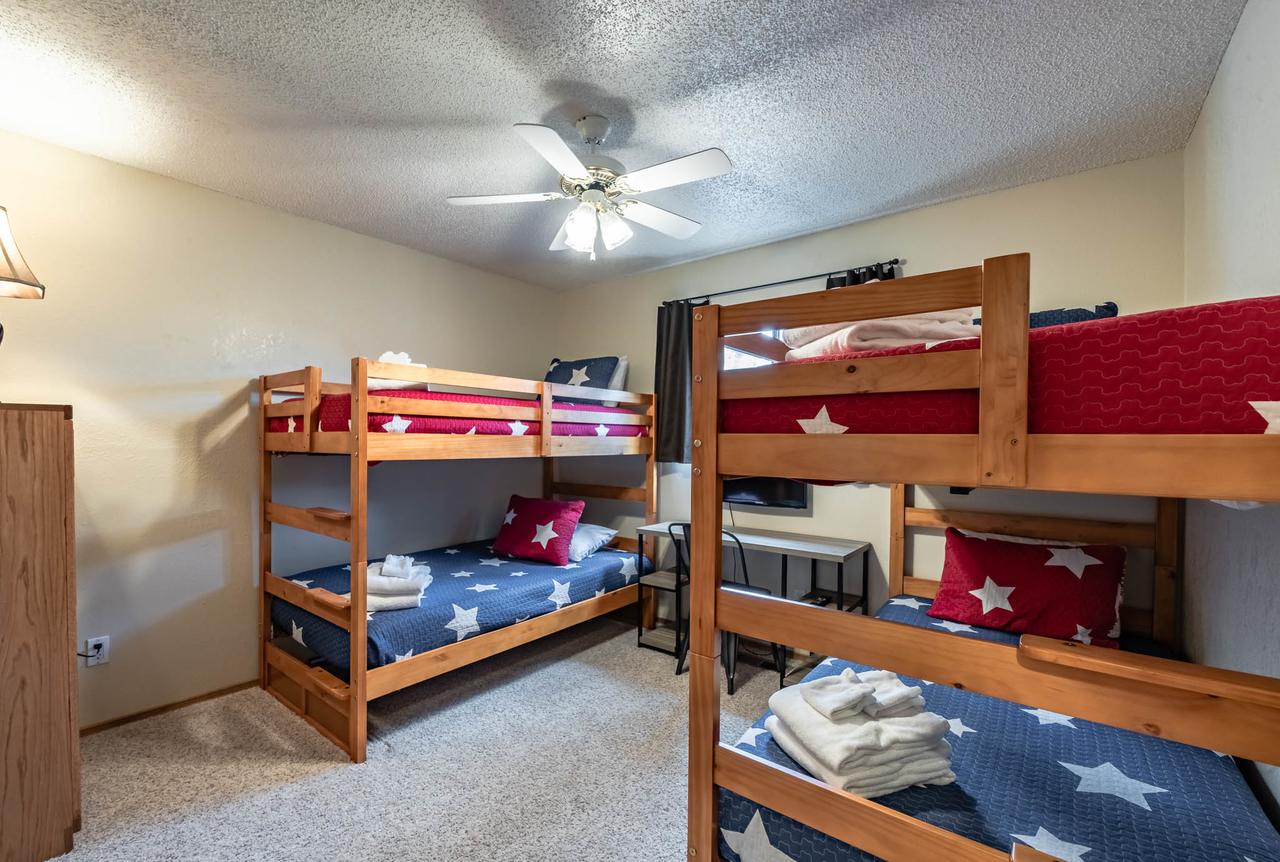 Casa Del Rey, 3 Bedrooms, Fireplace, Hot Tub, Foosball, Private, Sleeps 8 - thumb 23