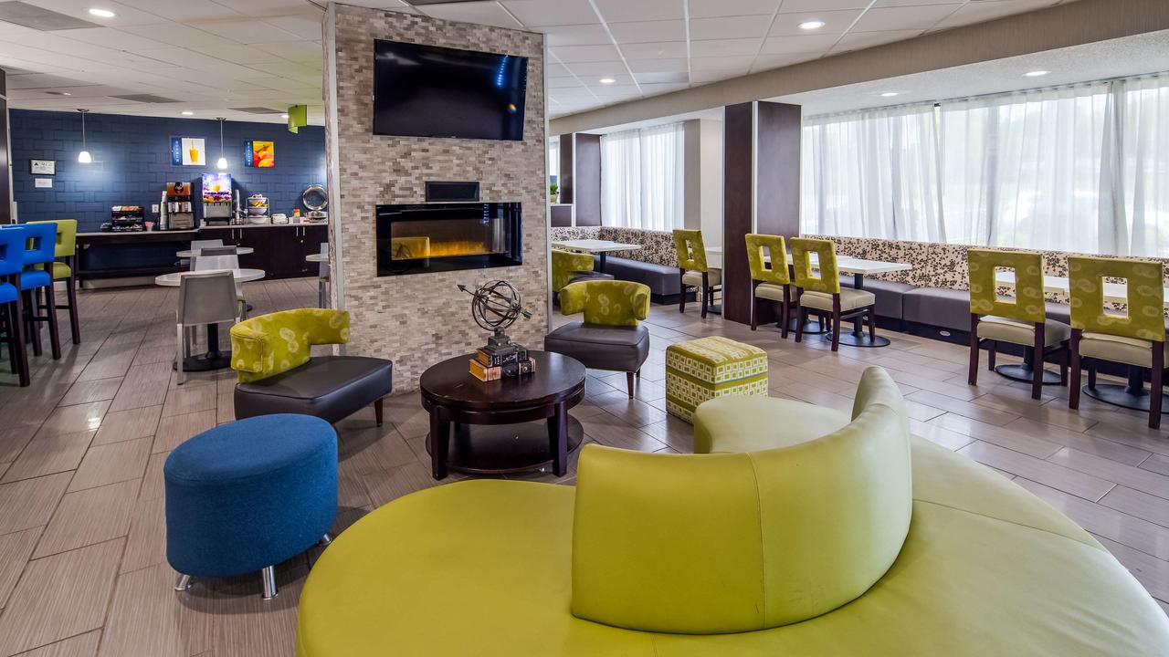 Best Western Plus Hanes Mall - thumb 19