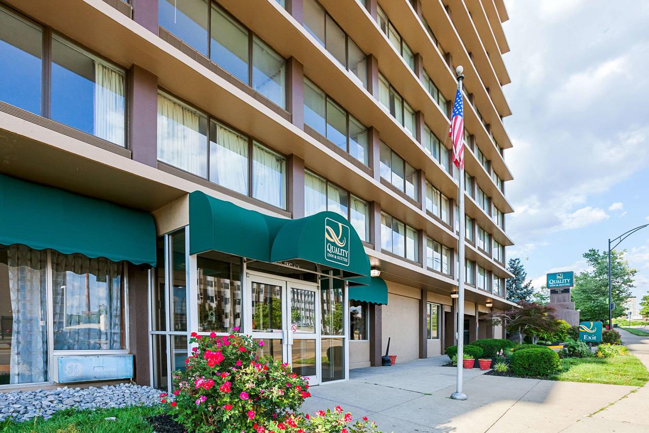 Quality Inn & Suites Cincinnati Downtown - thumb 7