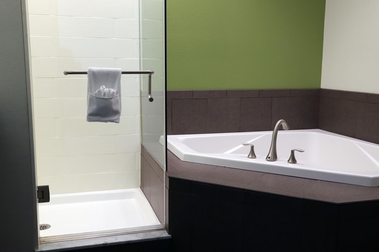 Sleep Inn & Suites Belmont - St. Clairsville - thumb 1