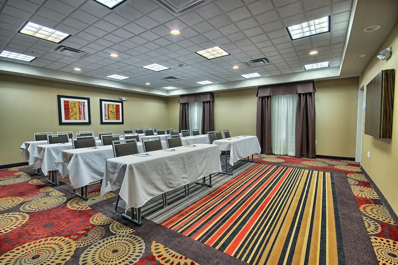 Holiday Inn Express & Suites Ironton - thumb 33