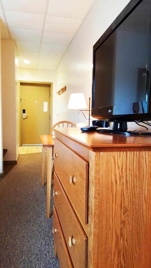 Lodging On The Square - thumb 9