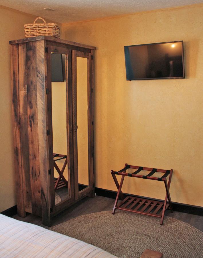 The Rustic Suite - thumb 8
