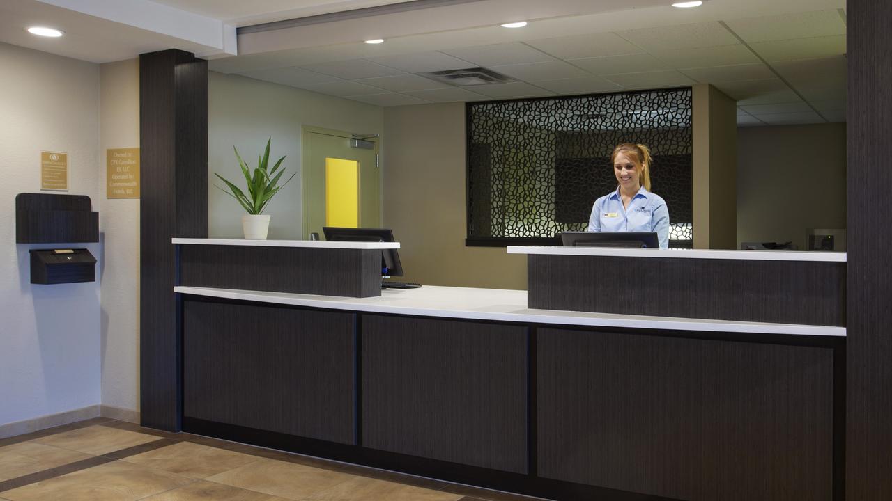 Candlewood Suites Carrollton - thumb 8