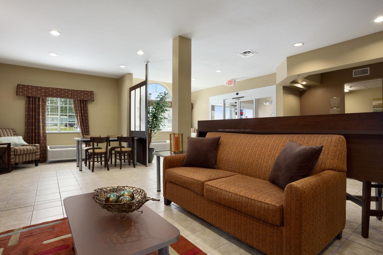 Microtel Inn And Suites Carrollton - thumb 2