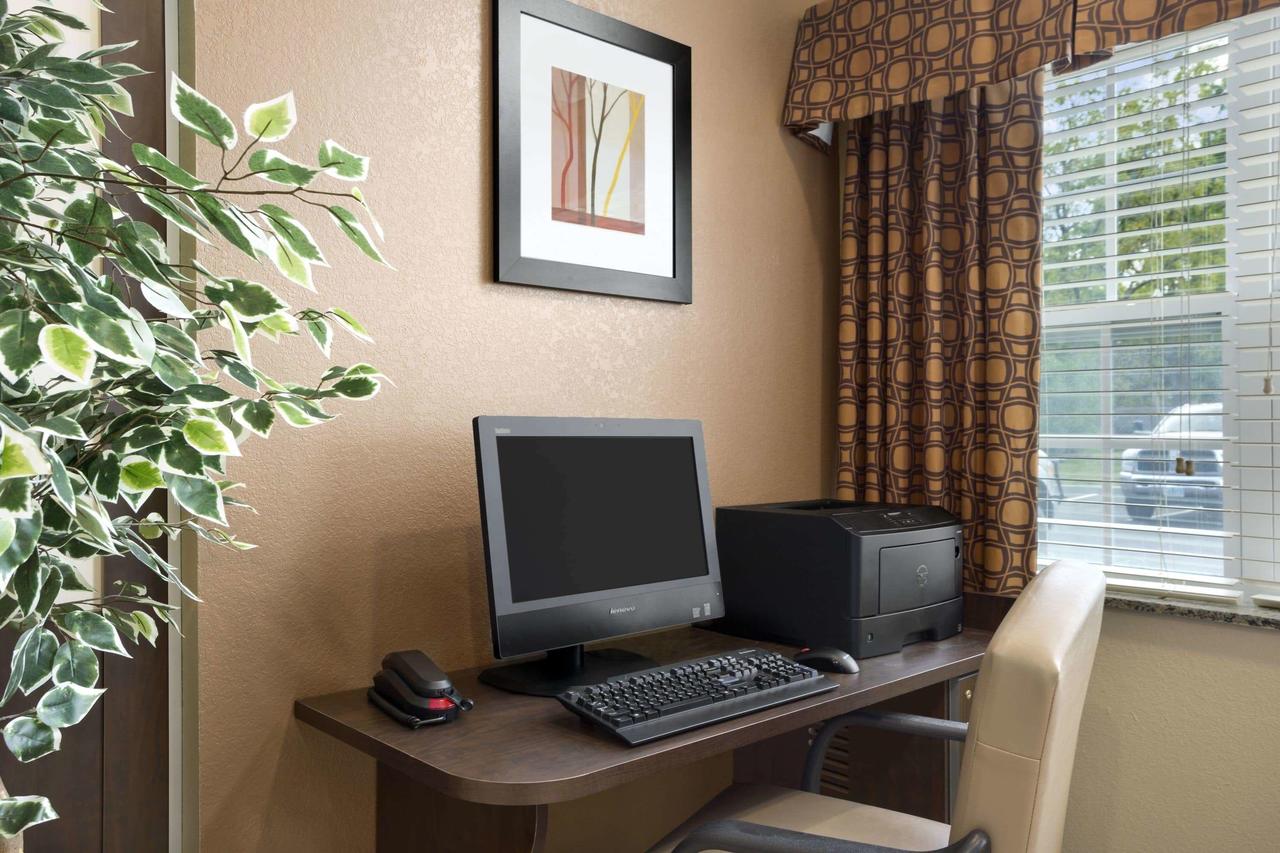 Microtel Inn And Suites Carrollton - thumb 39