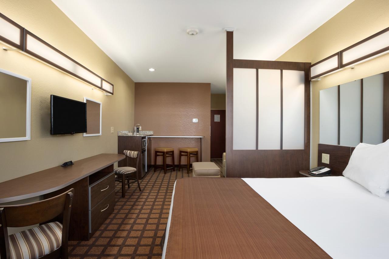 Microtel Inn And Suites Carrollton - thumb 16
