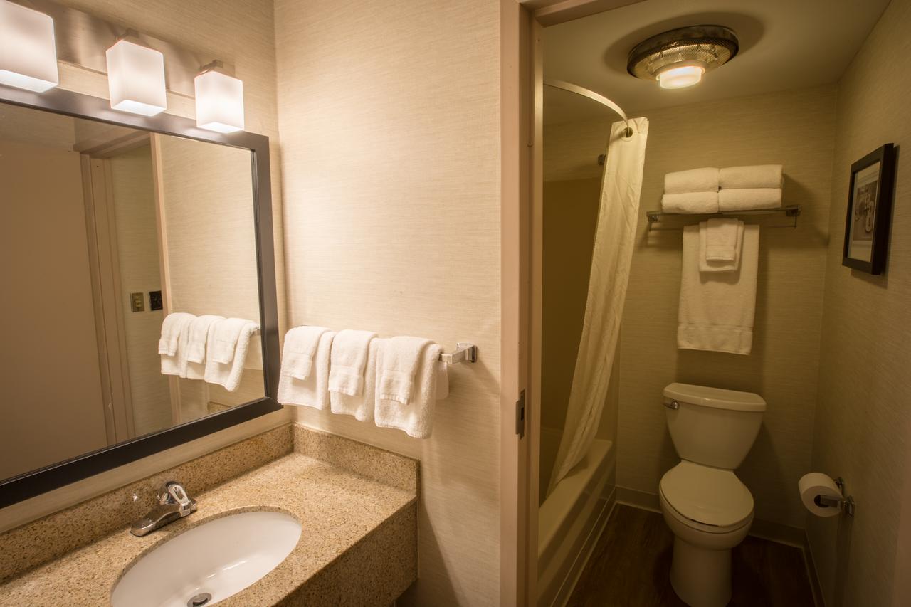 Super 8 By Wyndham State College - thumb 10