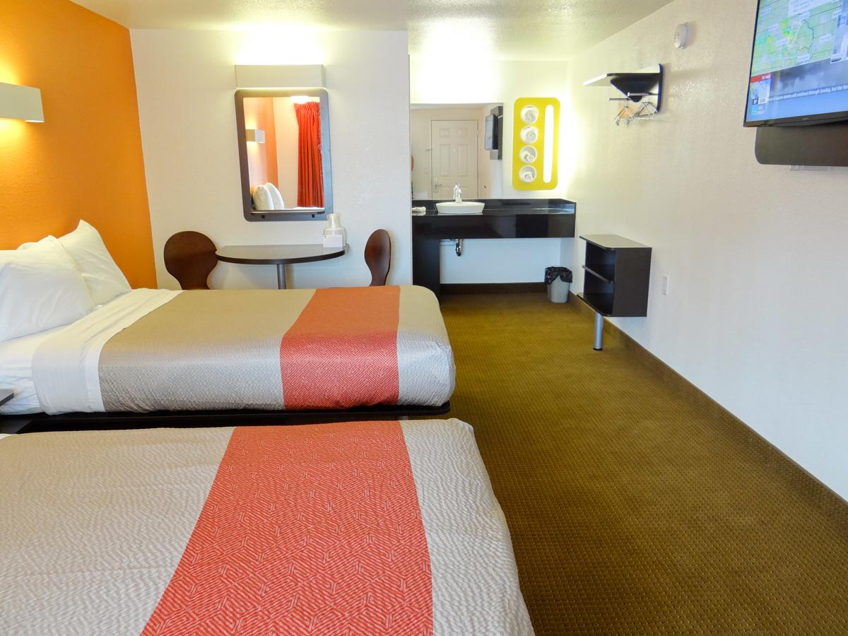 Motel 6 Erie - thumb 21