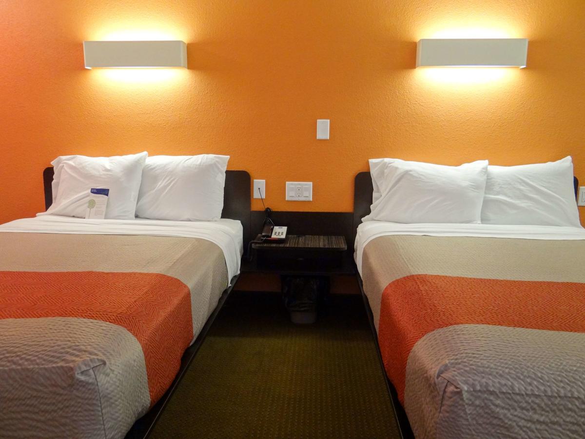 Motel 6 Erie - thumb 39