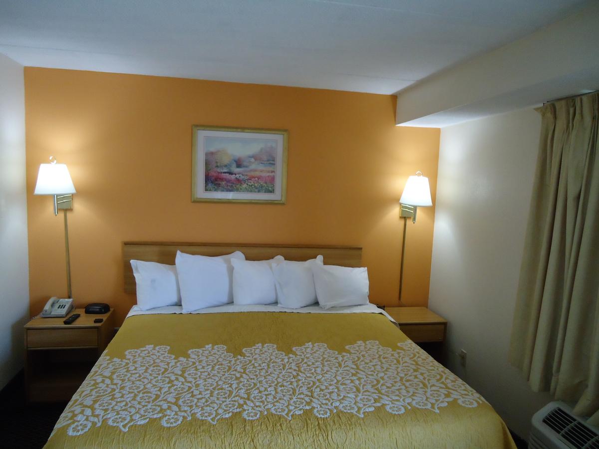 Days Inn By Wyndham Somerset - thumb 0