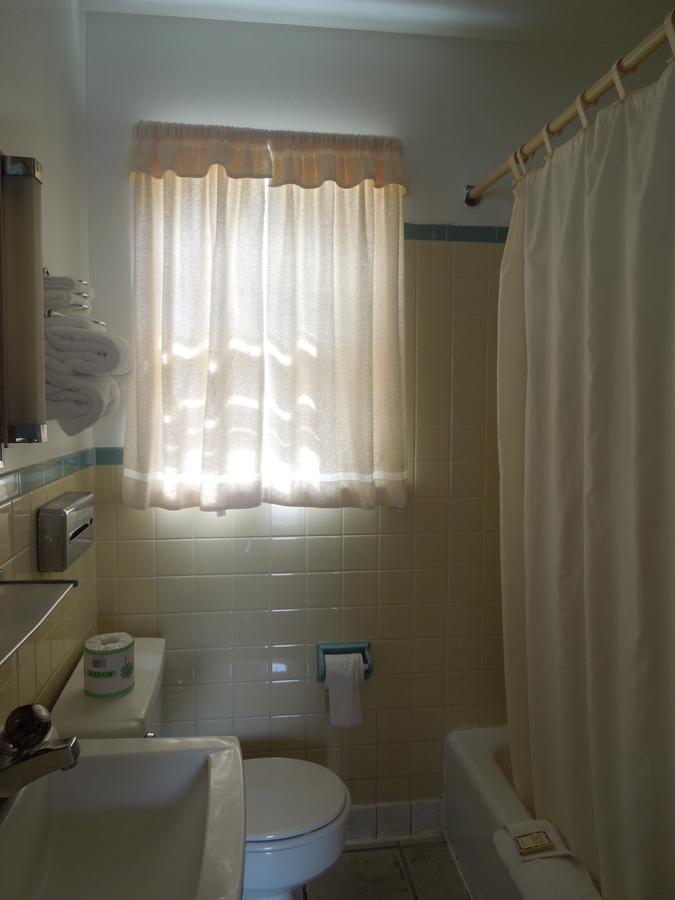 Cocoa Motel - thumb 14