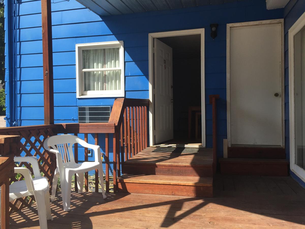 The Brookside Motel / Mt. Rushmore - thumb 40