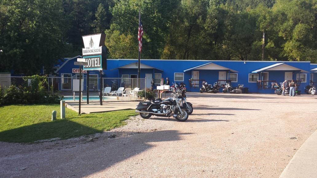The Brookside Motel / Mt. Rushmore - thumb 27