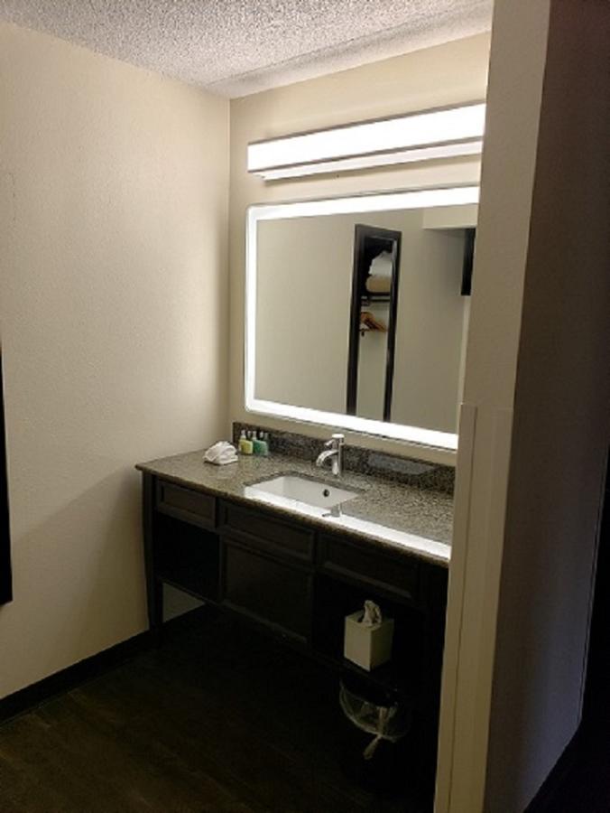 Club Hotel Nashville Inn & Suites - thumb 2