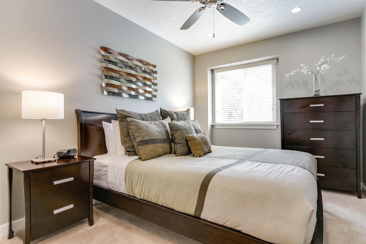 #50 Ski Haven At Big Cottonwood - thumb 30