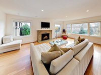 346 West Kinnear Place Home Accommodation Dallas