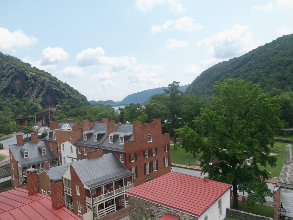 Cantuta Inn - thumb 22