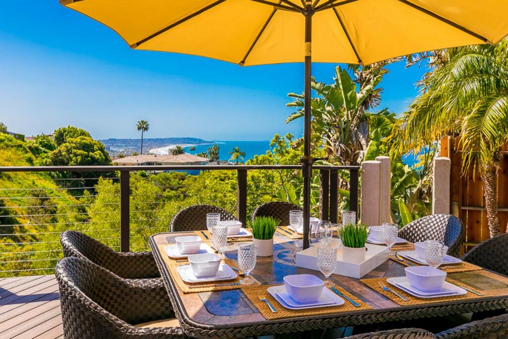 1131 - Canyon Crest - thumb 1