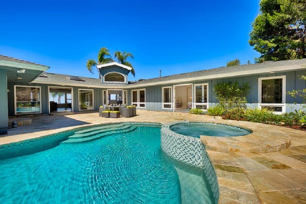 1141 Family Tides Four Bedroom Home - thumb 1