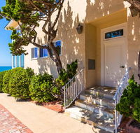 212ROS - Beachfront Bliss IV One-Bedroom Apartment - Accommodation Dallas