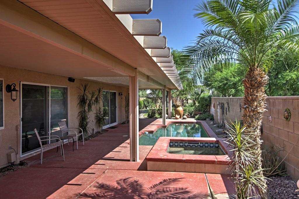 'Bella Vista' La Quinta Home With Pool! - thumb 0