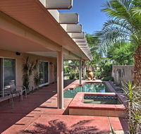 'Bella Vista' La Quinta Home with Pool - Accommodation Dallas