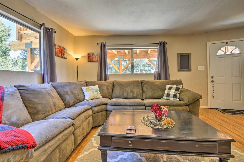 'Cabin In The Clouds' Romantic Running Springs Apt - thumb 3