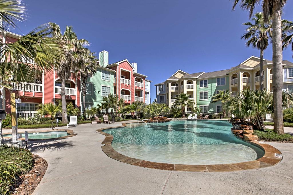 'Condo By The Sea' With Deck-Steps To Galveston Beach - thumb 0