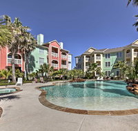 'Condo by the Sea' with Deck-Steps to Galveston Beach - Accommodation Dallas