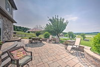 'Hilltop Scenic View Lodging' in New Holland Accommodation Dallas