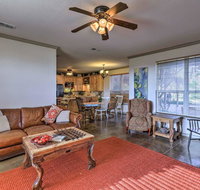 'Inn at Windhill Ranch' w/ Patio  Pergola - Accommodation Dallas