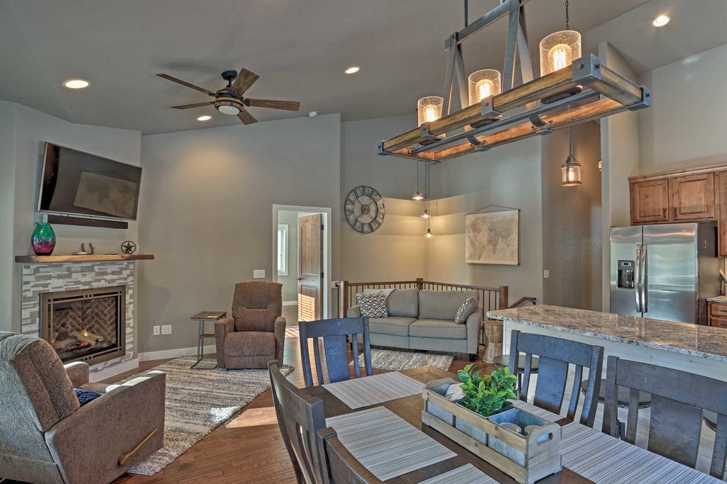 'The Gathering Place' Home With Hot Tub By Deer Mtn! - thumb 3