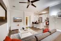 70 off San Diego Beautiful 1 Location 2BR/2.5 Bath - Free Parking April/May - 3300/month FV1 Accommodation Dallas