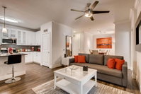 FV2 2BR/2.5 Bath with Pool Gym Parking  More Across From Mall  5 miles To Downtown Accommodation Dallas