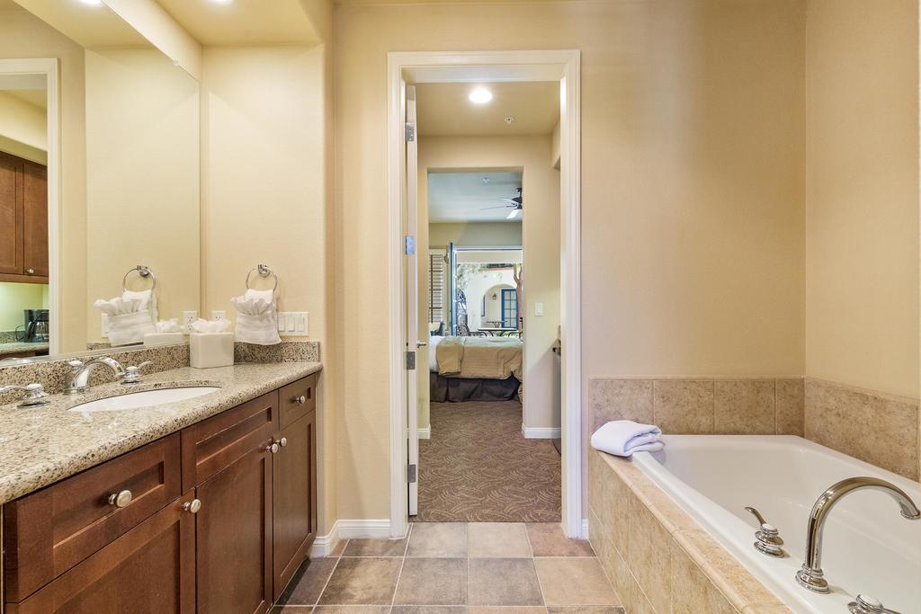 (T21) Lux Villa With Fountain View Condo - thumb 1