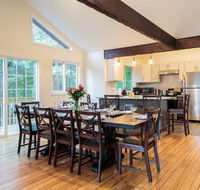 Dream Lodge UPSCALE Family Gateway - Accommodation Dallas