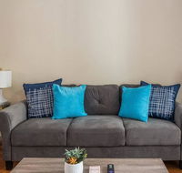 1 and 2 BR Midtown Apts with balcony by Frontdesk - Accommodation Dallas