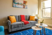 1 BR Apt Near Convention Center by Frontdesk Accommodation Dallas