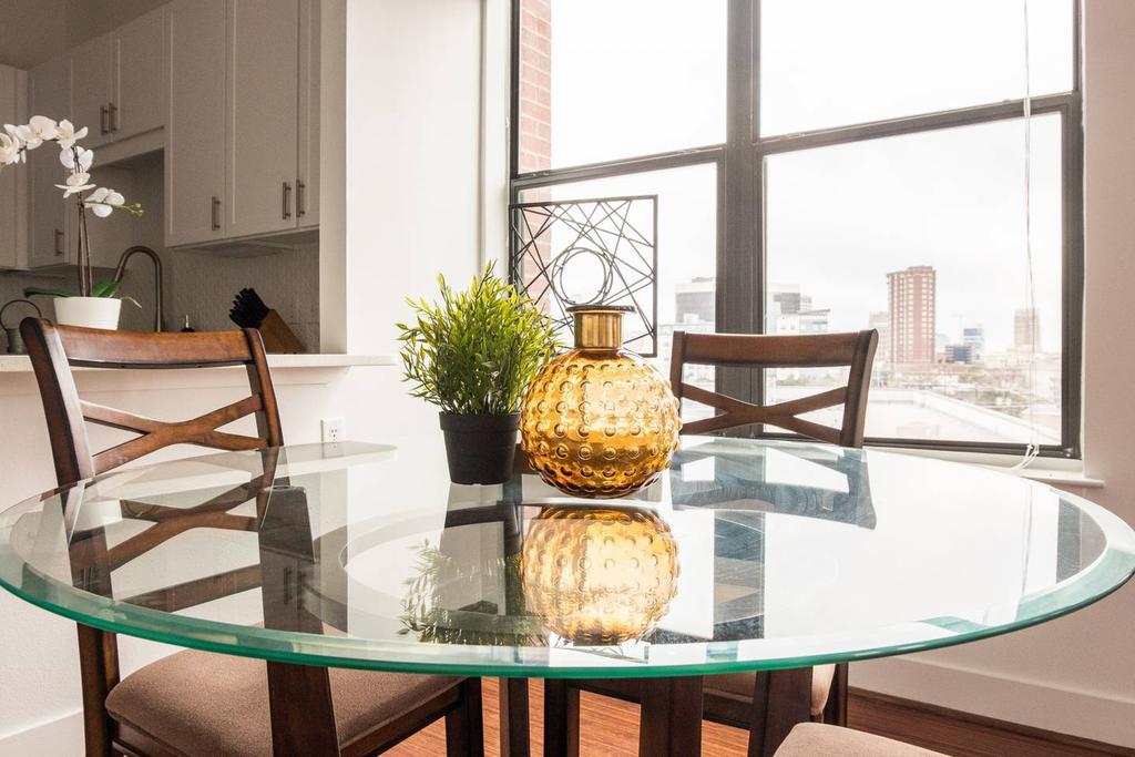 1 BR Uptown Apt Close To Shopping By Frontdesk - thumb 3