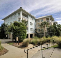 102 G The Village - Accommodation Dallas