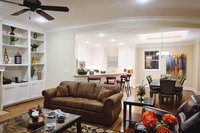 105 Detering Street Houston TX 77007 United States Accommodation Dallas