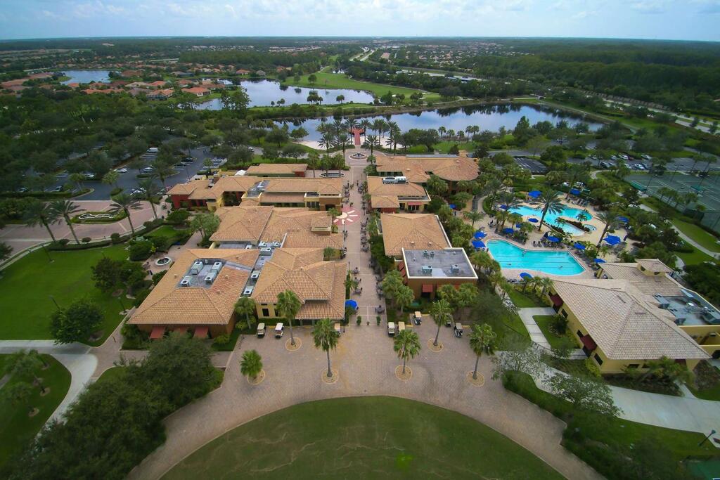 10623 Vicenza Ct - thumb 1